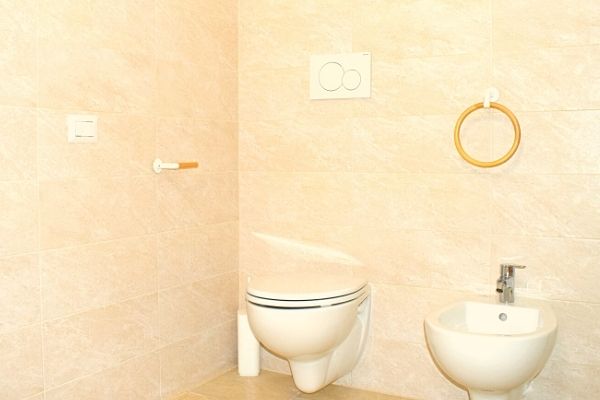 BiancoTufo Corato bagno con bidet